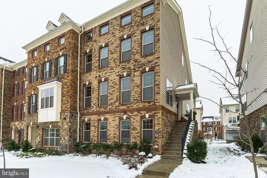 22575 NAUGATUCK SQ, Ashburn, VA 20148