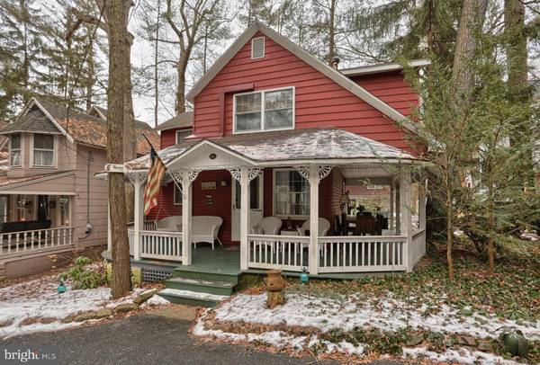 307 2ND ST, Mt Gretna, PA 17064