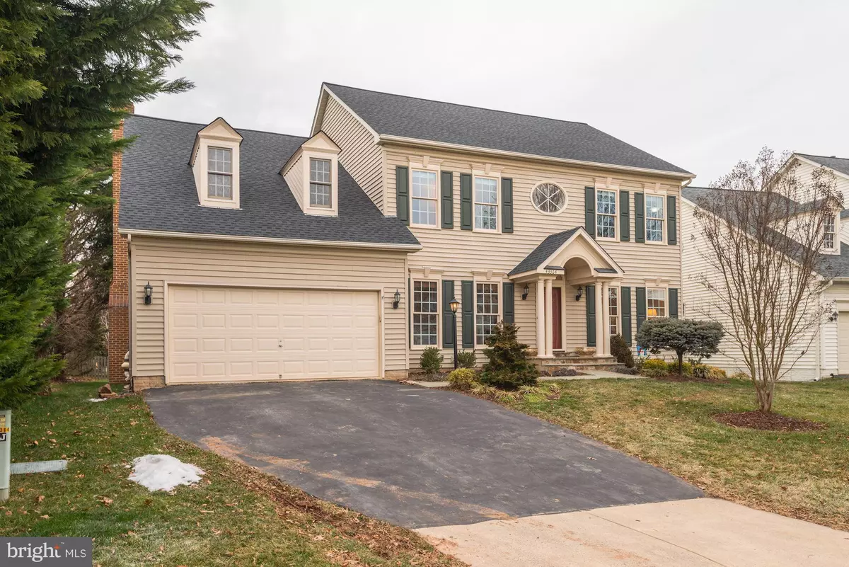 Ashburn, VA 20147,43364 DEEPSPRING CT