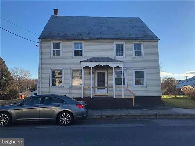 120 E MARKET ST, Jonestown, PA 17038