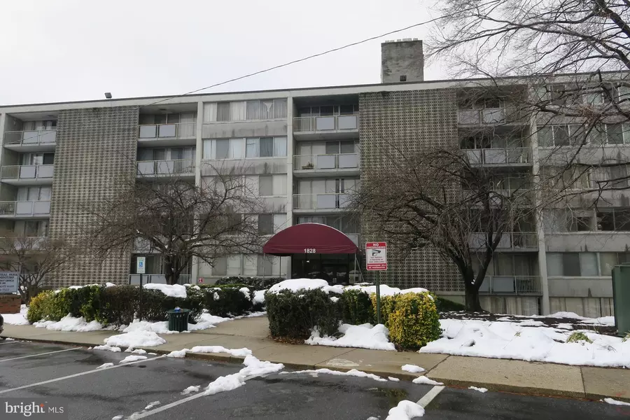 1828 METZEROTT RD #305, Adelphi, MD 20783