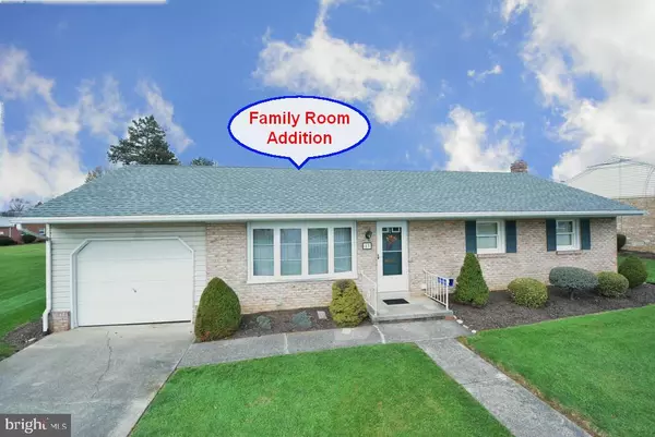 13 N KUHN DR, Hanover, PA 17331