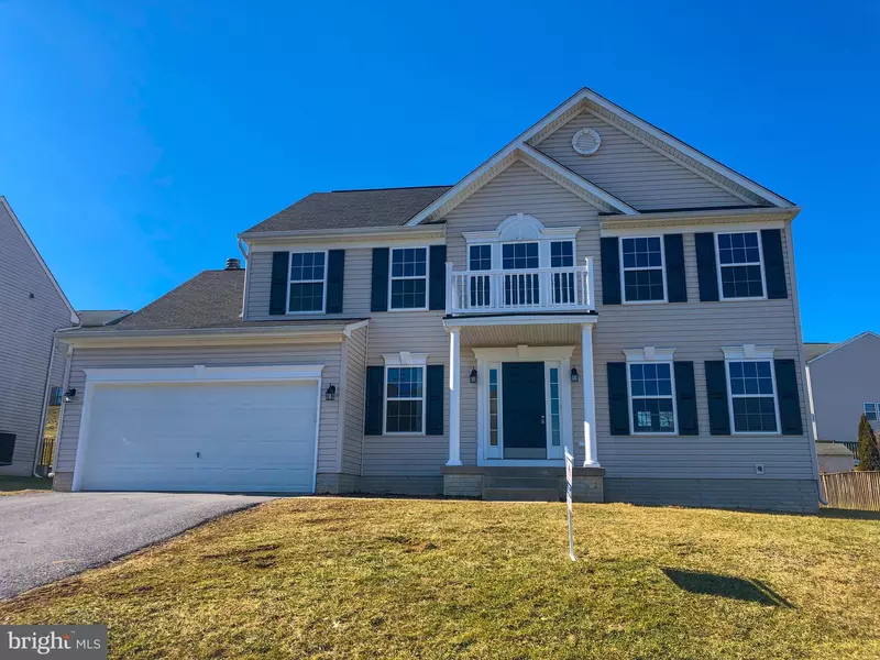 97 AMELIA DR, Hedgesville, WV 25427