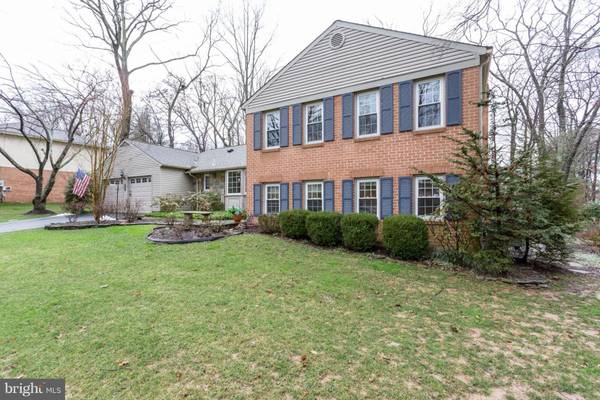 1502 LAUREL HILL RD, Vienna, VA 22182