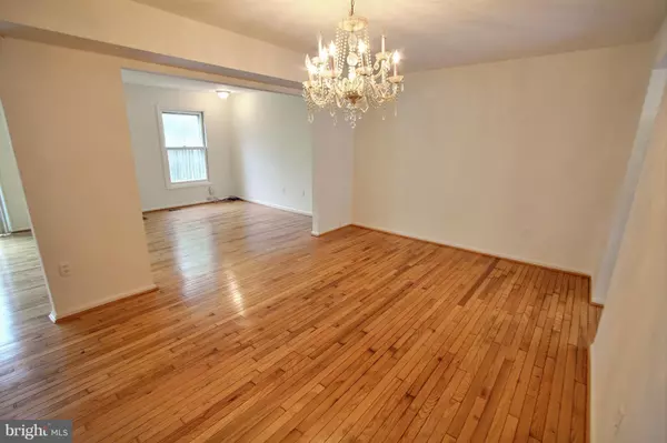 Gaithersburg, MD 20877,110 AUTUMN HILL WAY