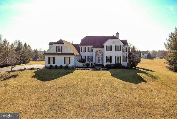 6 E KINCAID DR, Princeton Junction, NJ 08550