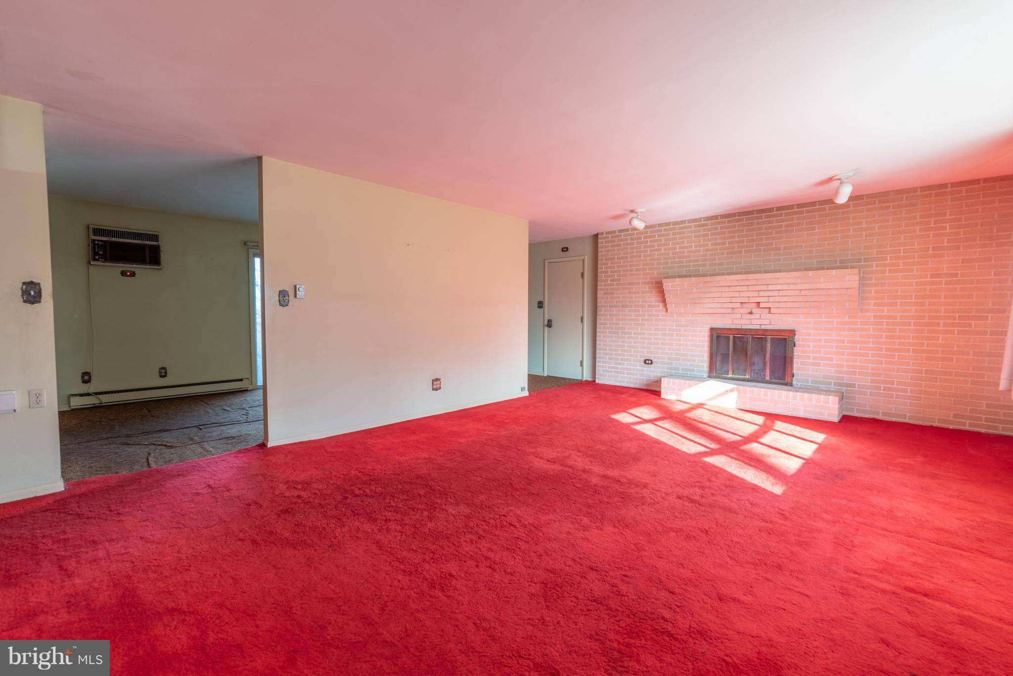 Emmaus, PA 18049,5580 EMMAUS RD