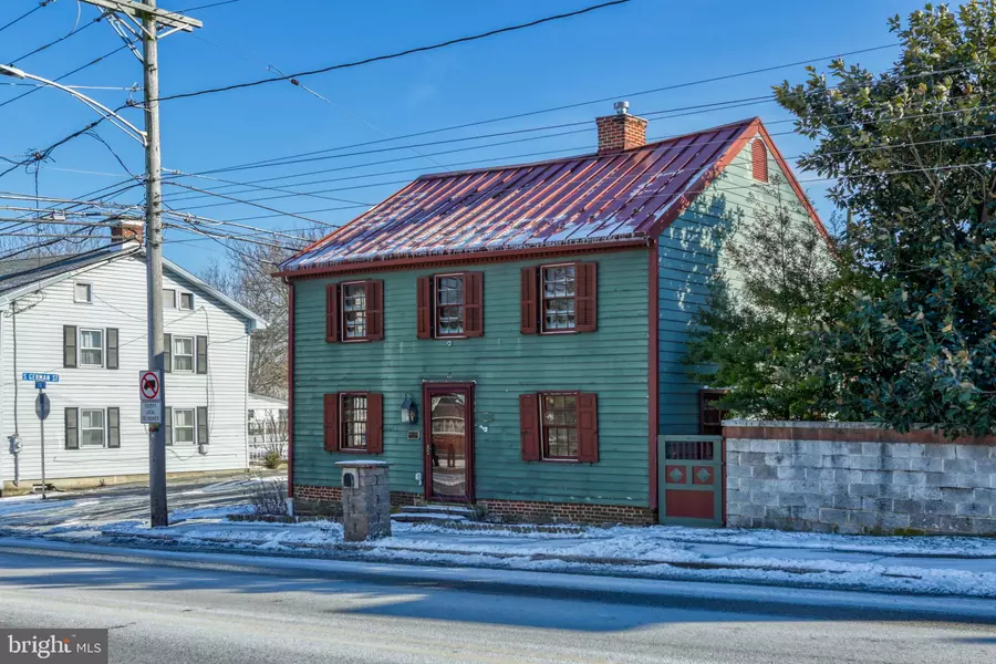 29 E KING ST, Abbottstown, PA 17301