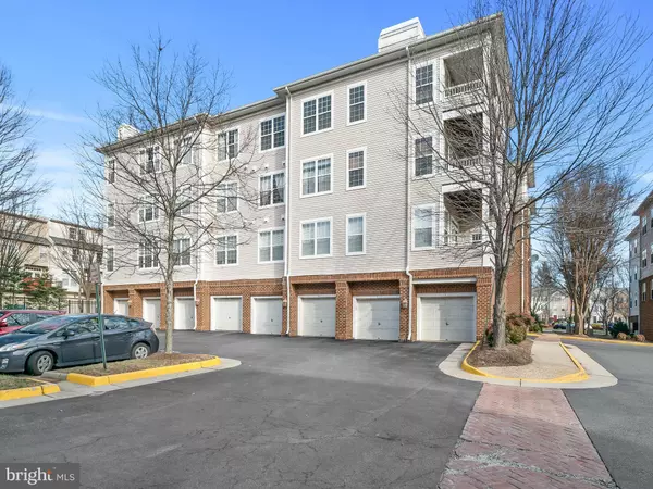 Fairfax, VA 22033,4310-U CANNON RIDGE CT #93