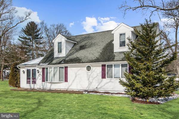 87 11TH, Pine Hill, NJ 08021