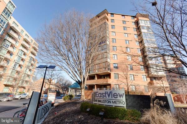 1001 N RANDOLPH ST #323, Arlington, VA 22201