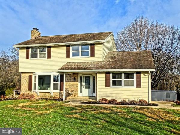 223 OCTORARA RD, Parkesburg, PA 19365