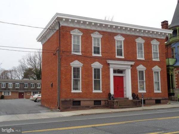 118 S HANOVER ST, Carlisle, PA 17013