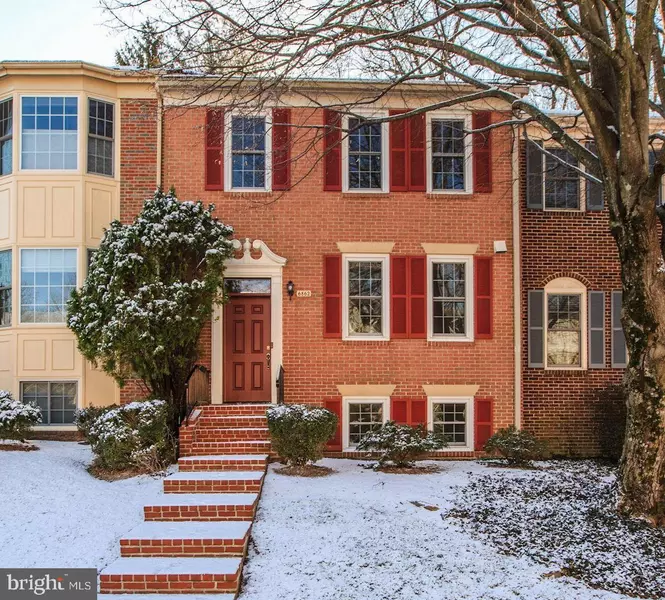 6862 WILLIAMSBURG POND CT, Falls Church, VA 22043