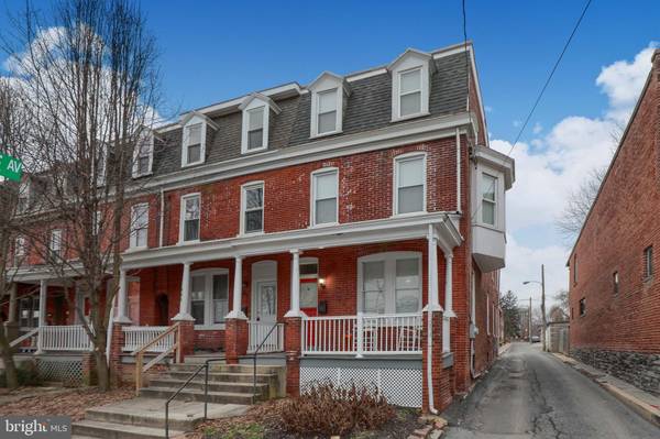 588 N PLUM ST, Lancaster, PA 17602