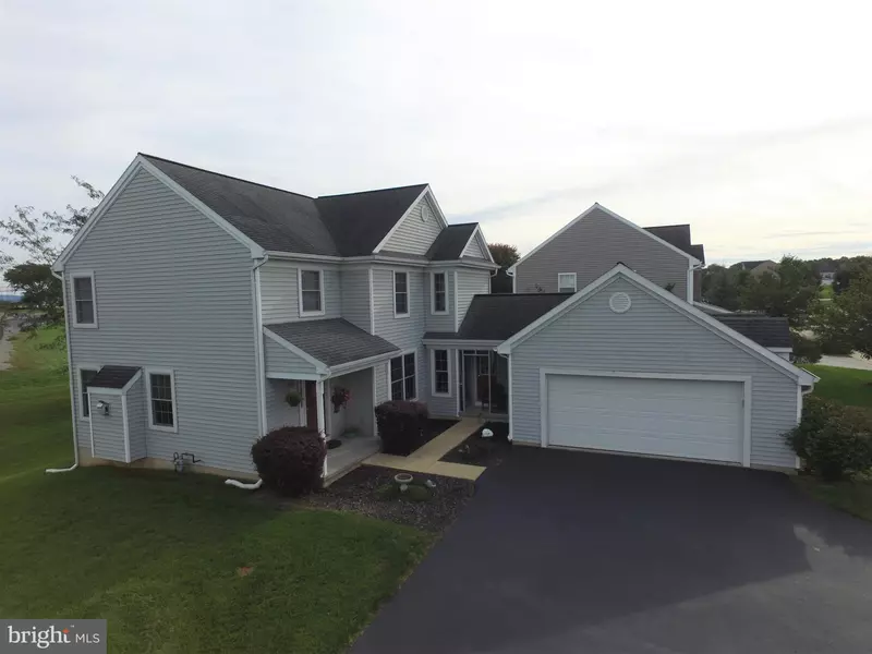 34 REAGAN DR, Ephrata, PA 17522