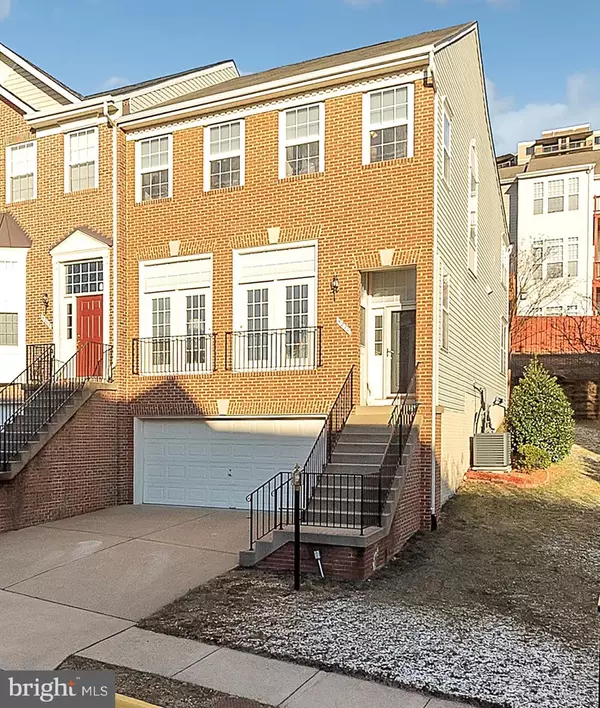 5271 MORNING MIST LN, Alexandria, VA 22312