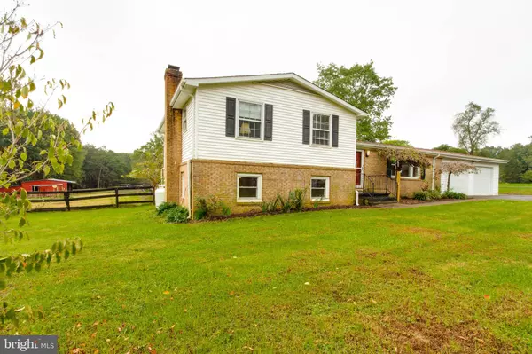 5207 COURTNEYS CORNER RD, Sumerduck, VA 22742