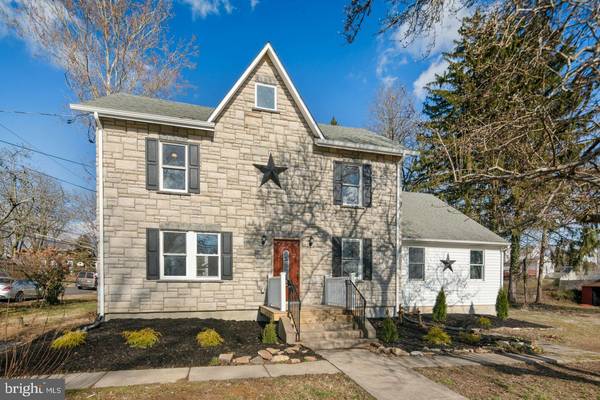 989 HIGHLAND AVE, Langhorne, PA 19047