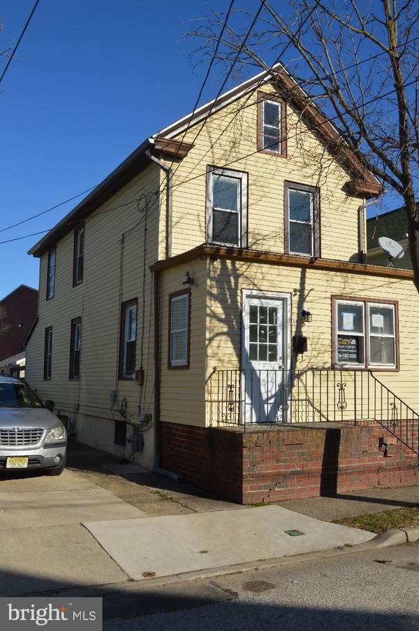 49 CAPITOL ST, Paulsboro, NJ 08066