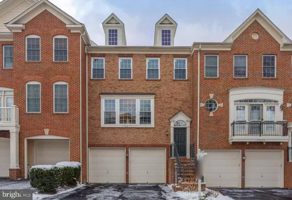 12273 ENGELMANN OAK LN, Fairfax, VA 22030