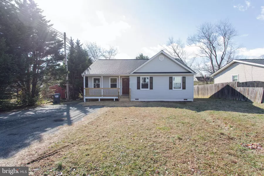 204 STRATFORD AVE, Fredericksburg, VA 22408