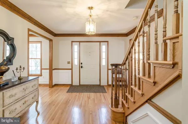 Belle Mead, NJ 08502,11 EDGEWOOD DR