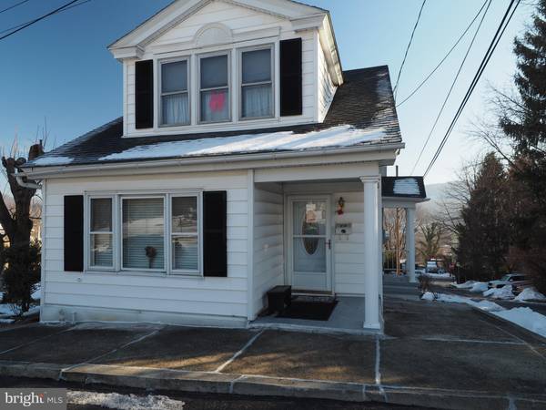 Tamaqua, PA 18252,25 S NESCOPEC ST