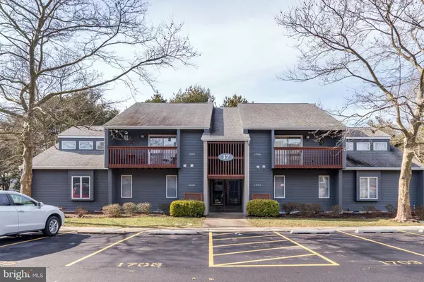 17 EAGLES LANDING #1702, Rehoboth Beach, DE 19971