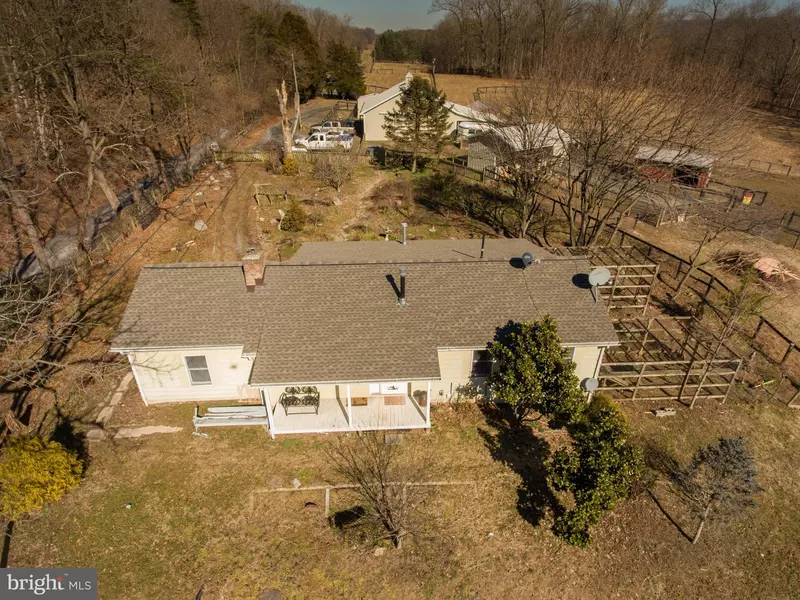 102 TILTHAMMER MILL RD, Boyce, VA 22620