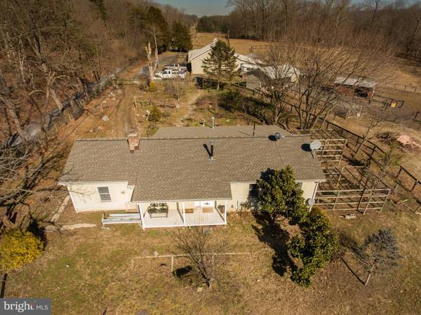 102 TILTHAMMER MILL RD, Boyce, VA 22620