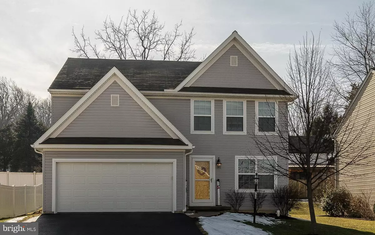 Lancaster, PA 17601,719 BRIDLE WREATH LN