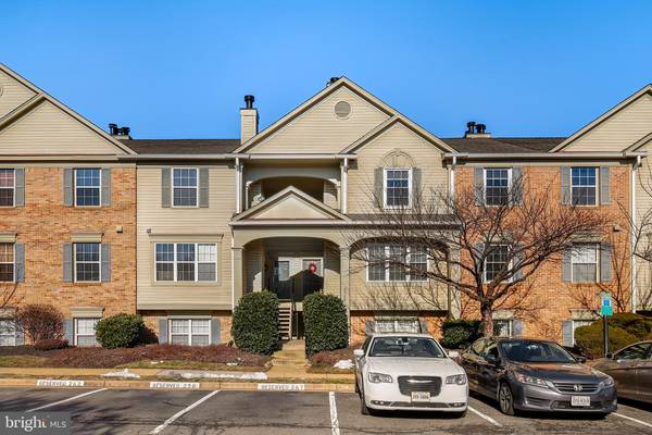 8068 STONEWALL BRIGADE CT #204, Manassas, VA 20109