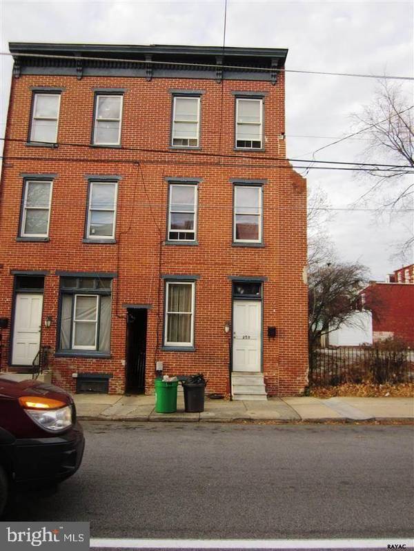 259 E KING ST, York, PA 17403