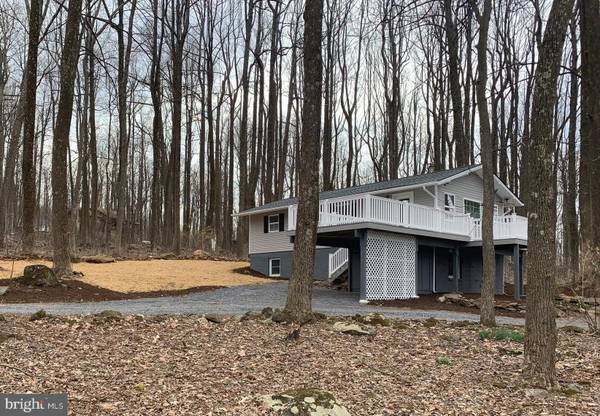 27 CHIPMUNK TRAIL LN, Linden, VA 22642