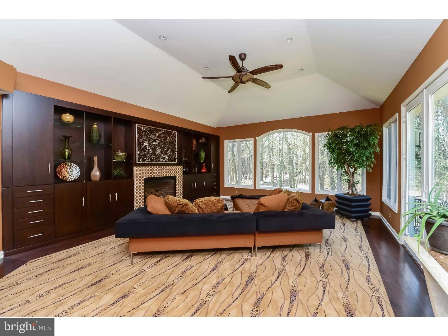 Medford, NJ 08055,5 ALDBURY CT