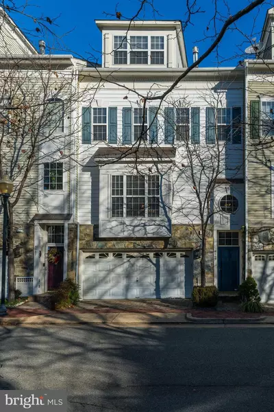 5065 MINDA, Alexandria, VA 22304