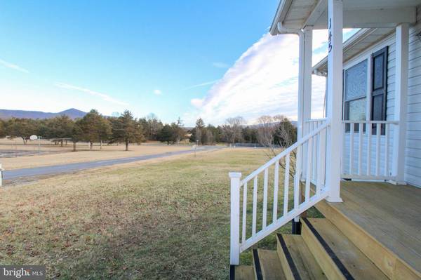 Luray, VA 22835,145 HICKORY DR