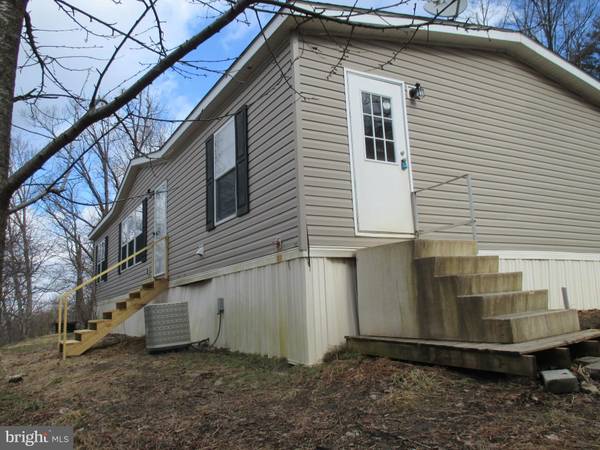 301 WALNUT SPRING GAP, New Creek, WV 26743