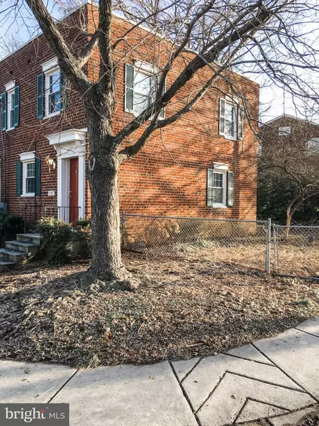 212 GENTRY AVE, Alexandria, VA 22305