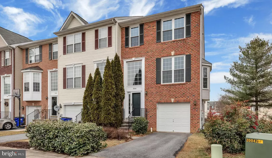 1944 CROSSING STONE CT, Frederick, MD 21702