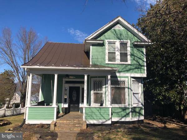 109 HIGH ST, Luray, VA 22835