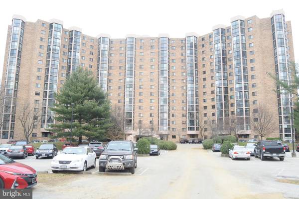 5902 MOUNT EAGLE DR #709, Alexandria, VA 22303