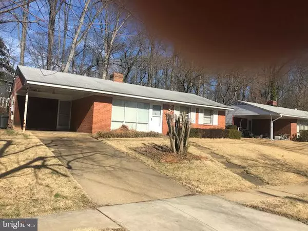 Vienna, VA 22180,1008 COTTAGE ST SW