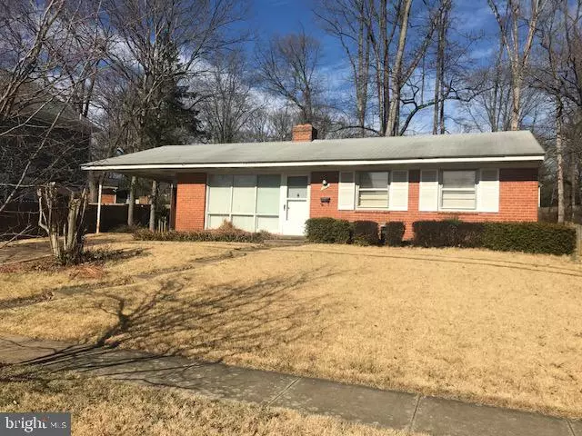 Vienna, VA 22180,1008 COTTAGE ST SW