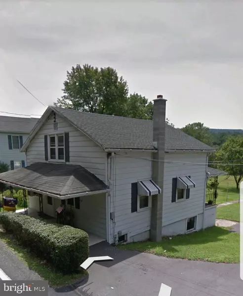 110 ROCK RD, Pine Grove, PA 17963