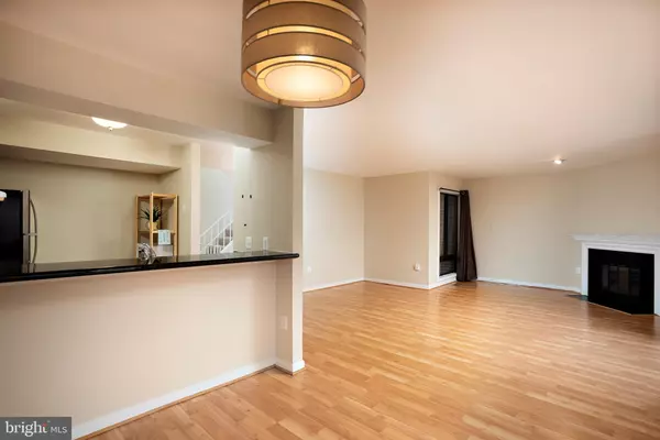 Gaithersburg, MD 20886,18704 PIER POINT PL