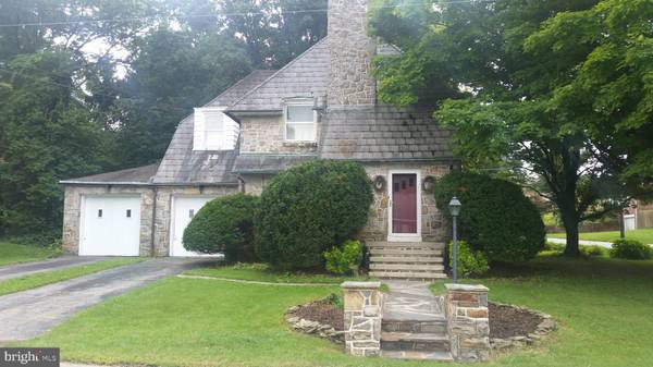 1000 GRANDVIEW RD, York, PA 17403