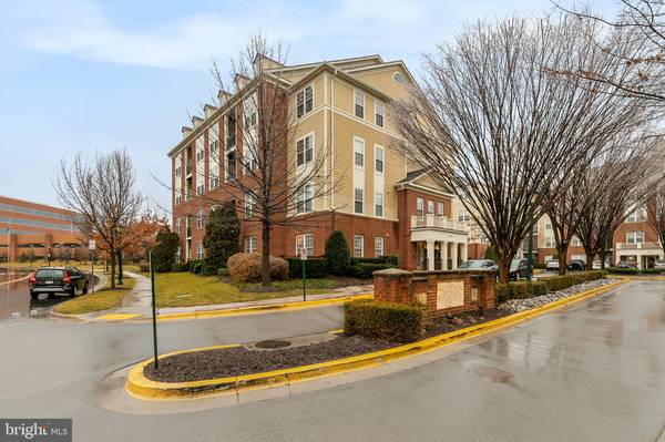 9407 BLACKWELL RD #101, Rockville, MD 20850