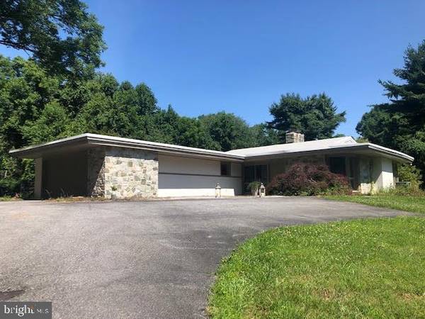 367 SKYLINE ORCHARD DR, Hockessin, DE 19707